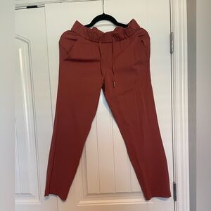 Lululemon on the Fly work pant